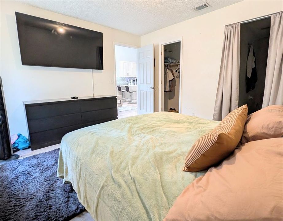 En Venta: $247,700 (2 camas, 2 baños, 870 Pies cuadrados)