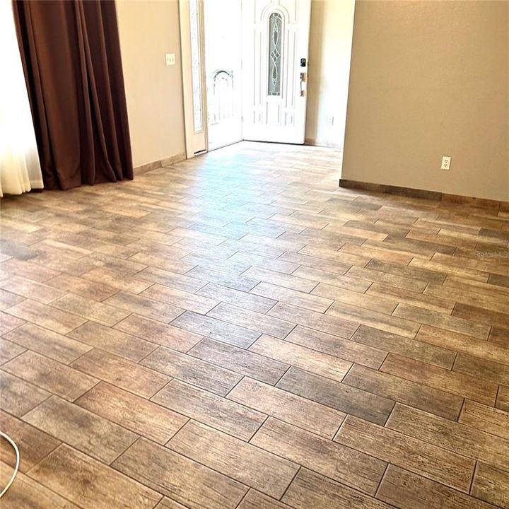 В аренду: $2,250 (2 спален, 2 ванн, 1407 Квадратных фут)