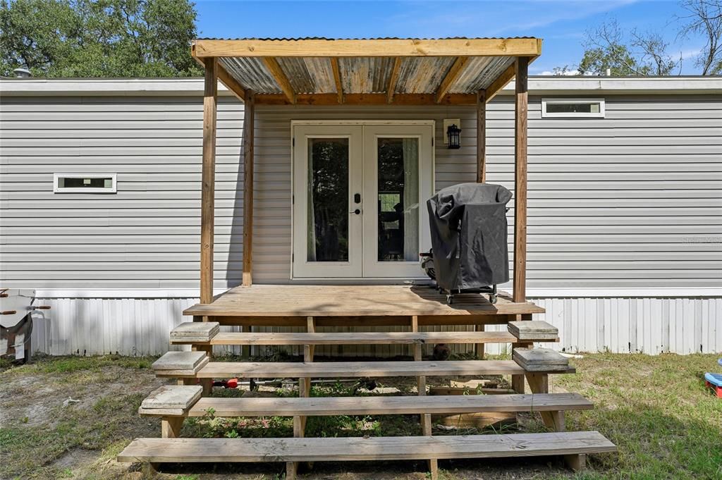 En Venta: $299,000 (4 camas, 2 baños, 2108 Pies cuadrados)