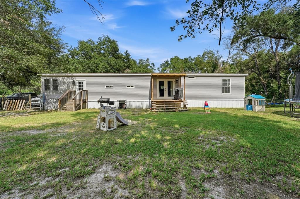 En Venta: $299,000 (4 camas, 2 baños, 2108 Pies cuadrados)