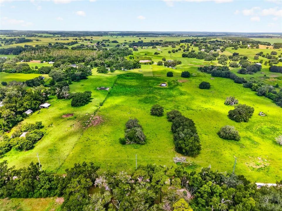 Activo con contrato: $285,000 (14.63 acres)