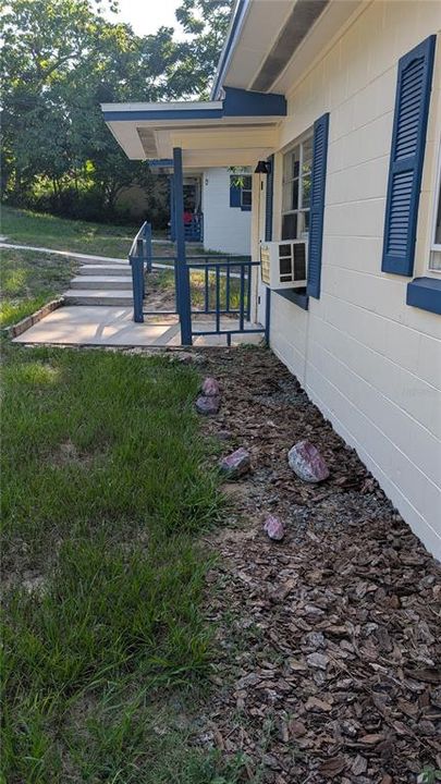 For Rent: $1,400 (2 beds, 1 baths, 624 Square Feet)