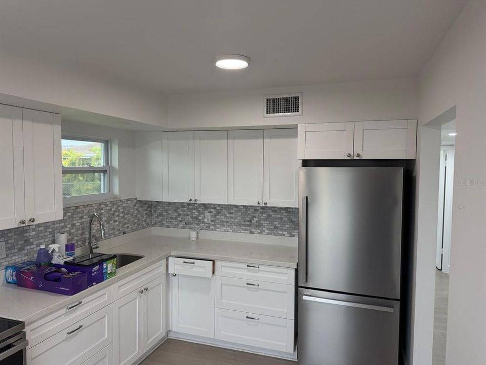 В аренду: $1,850 (3 спален, 2 ванн, 1124 Квадратных фут)