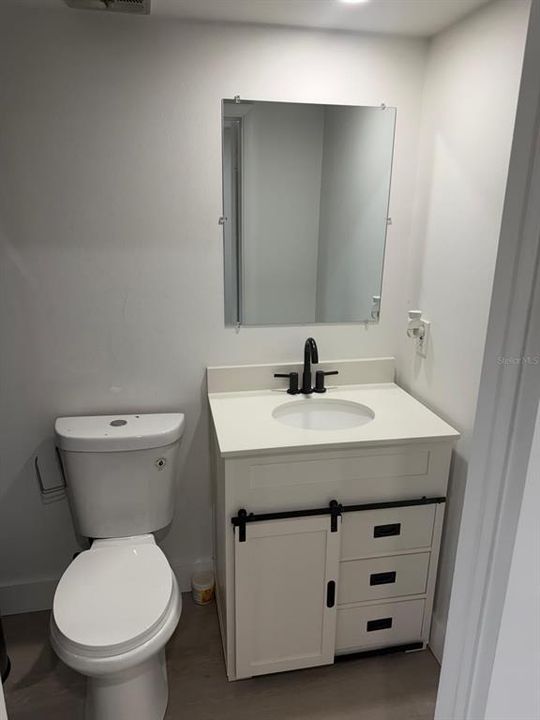 В аренду: $1,850 (3 спален, 2 ванн, 1124 Квадратных фут)