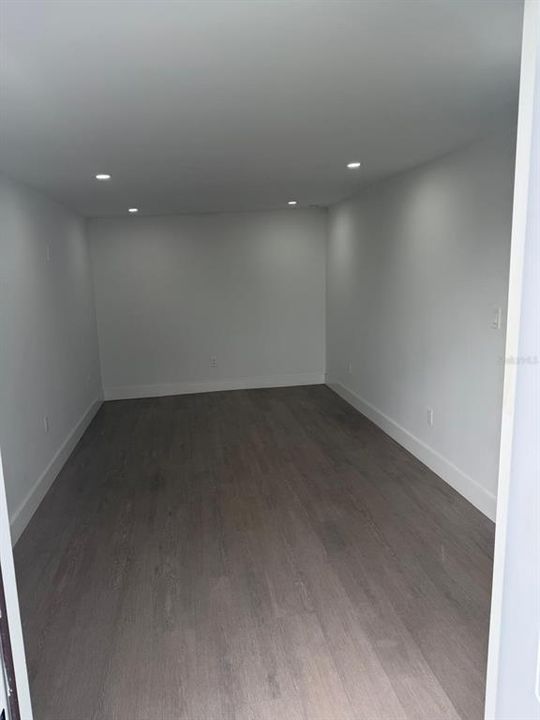 В аренду: $1,850 (3 спален, 2 ванн, 1124 Квадратных фут)