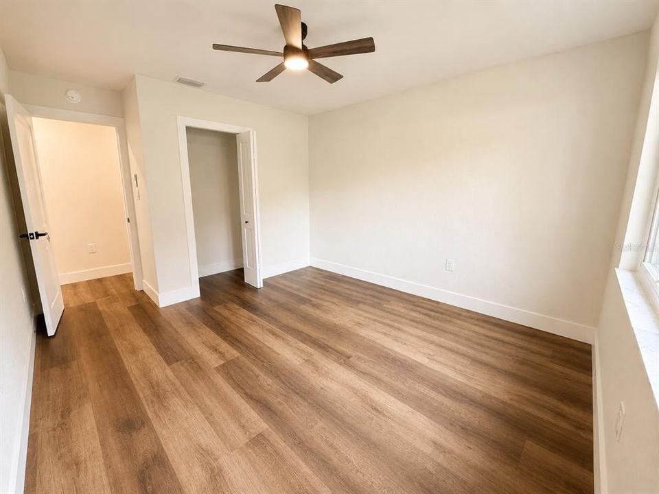 En Venta: $969,999 (4 camas, 2 baños, 3108 Pies cuadrados)