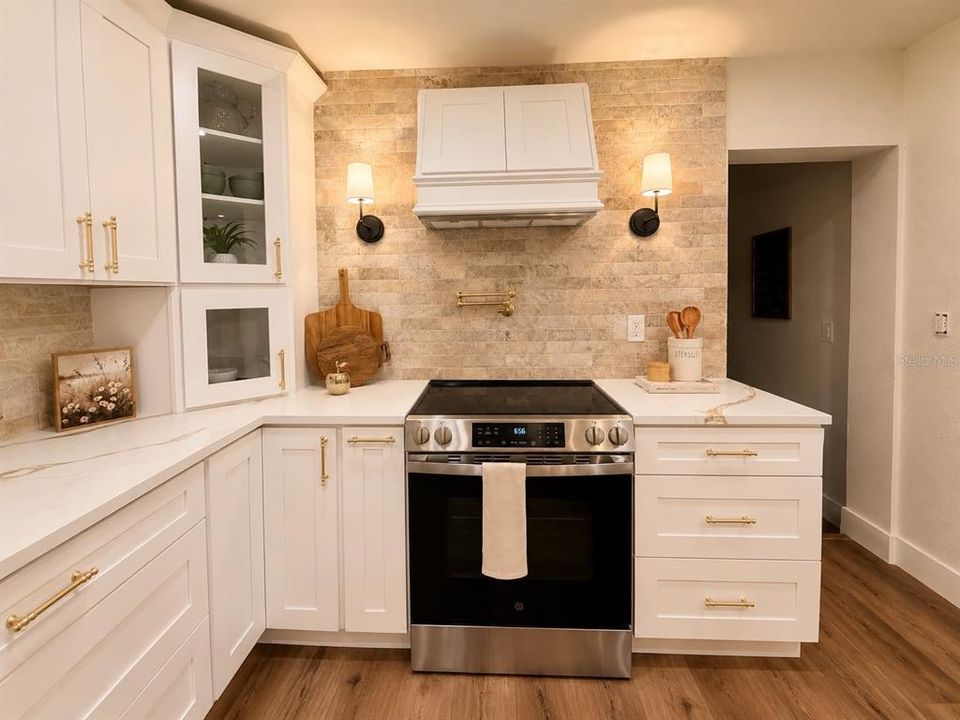 En Venta: $969,999 (4 camas, 2 baños, 3108 Pies cuadrados)
