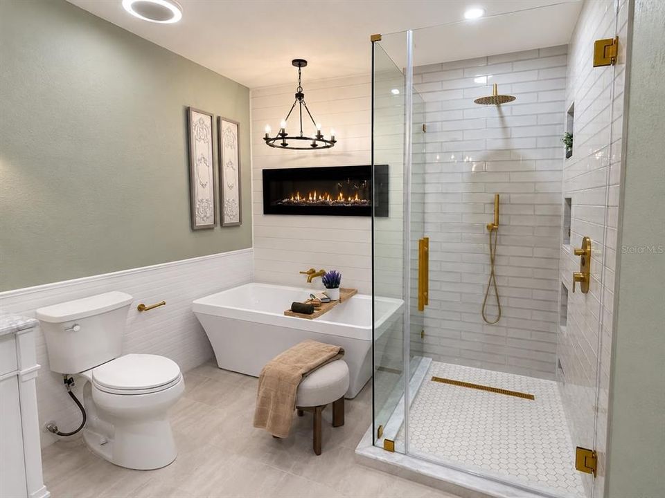 En Venta: $969,999 (4 camas, 2 baños, 3108 Pies cuadrados)