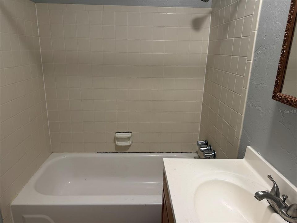 For Sale: $105,000 (2 beds, 2 baths, 1226 Square Feet)