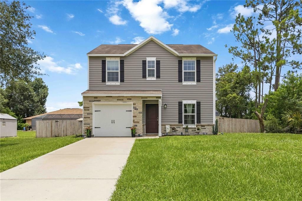 Active With Contract: $284,900 (3 beds, 2 baths, 1437 Square Feet)