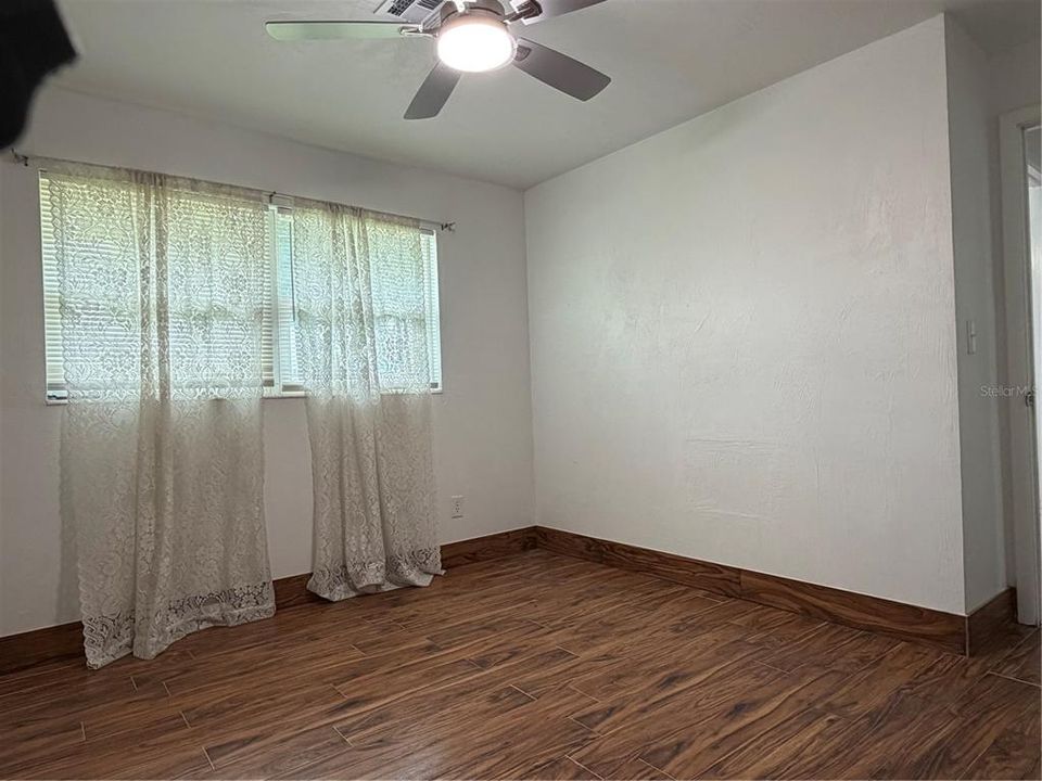 В аренду: $1,850 (3 спален, 2 ванн, 1644 Квадратных фут)