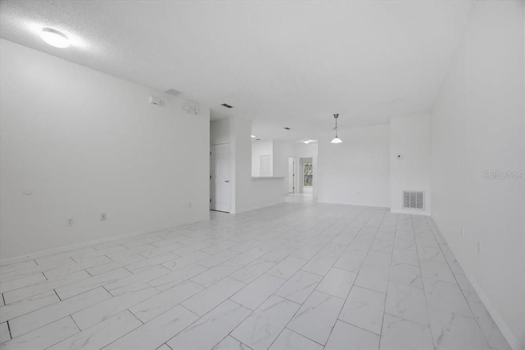 На продажу: $255,000 (3 спален, 2 ванн, 1484 Квадратных фут)