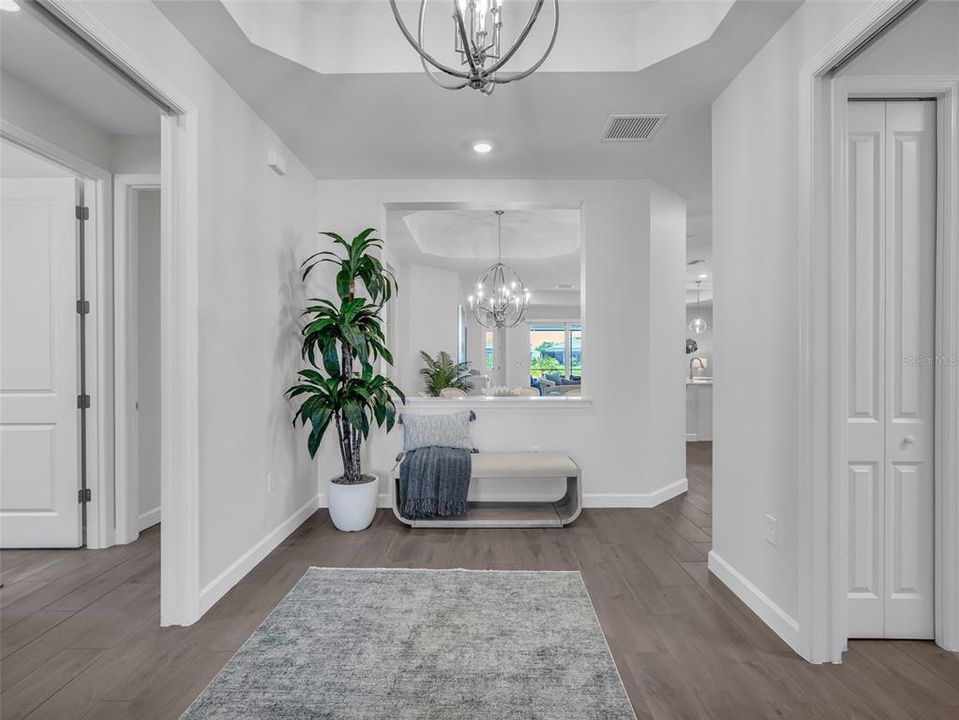 En Venta: $700,000 (3 camas, 2 baños, 2246 Pies cuadrados)