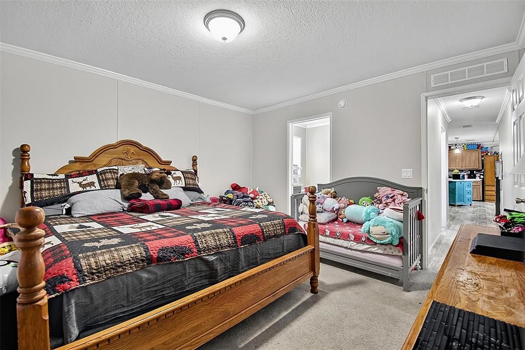 For Sale: $265,000 (3 beds, 2 baths, 1344 Square Feet)