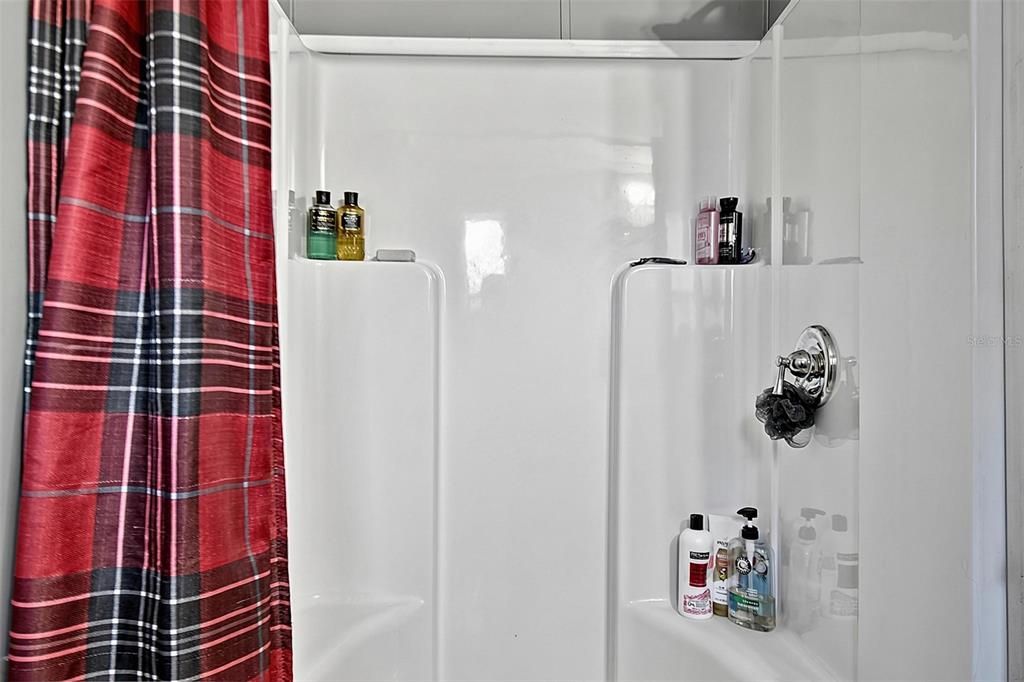 For Sale: $265,000 (3 beds, 2 baths, 1344 Square Feet)