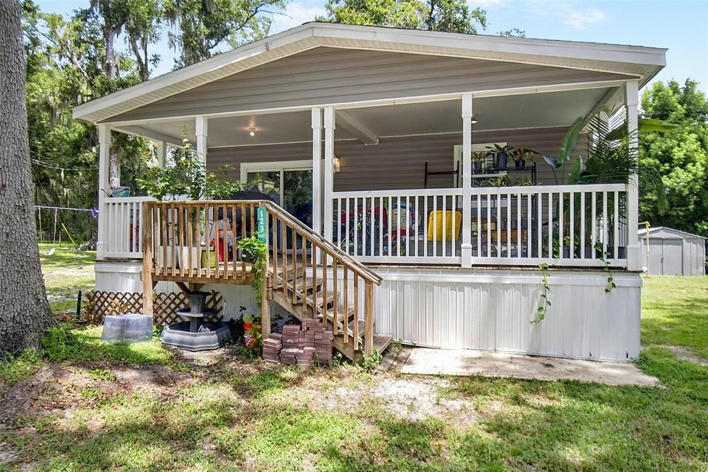 For Sale: $265,000 (3 beds, 2 baths, 1344 Square Feet)