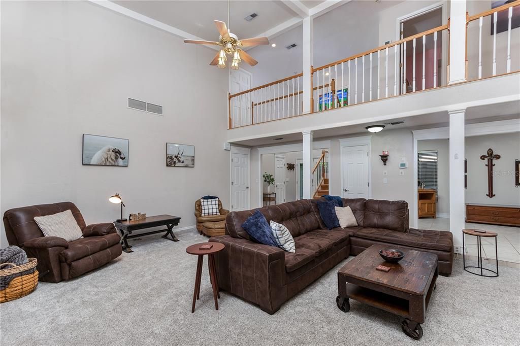 En Venta: $549,000 (6 camas, 3 baños, 3224 Pies cuadrados)