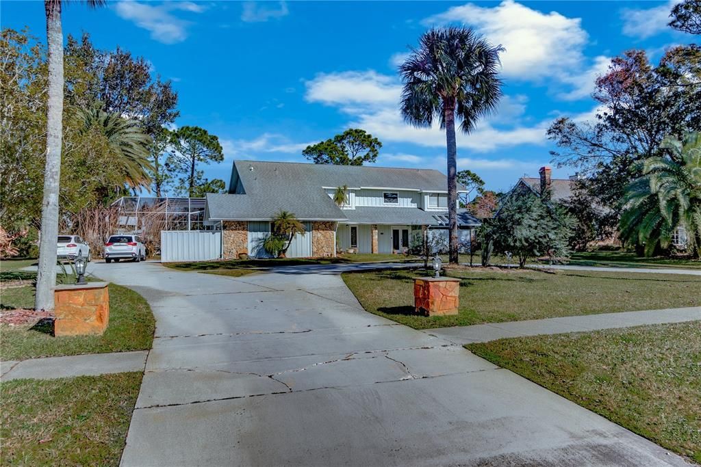 En Venta: $549,000 (6 camas, 3 baños, 3224 Pies cuadrados)