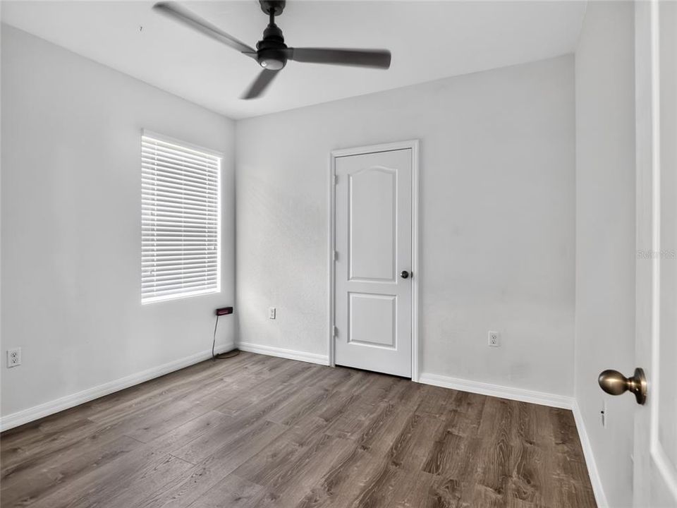 В аренду: $1,999 (4 спален, 2 ванн, 1842 Квадратных фут)