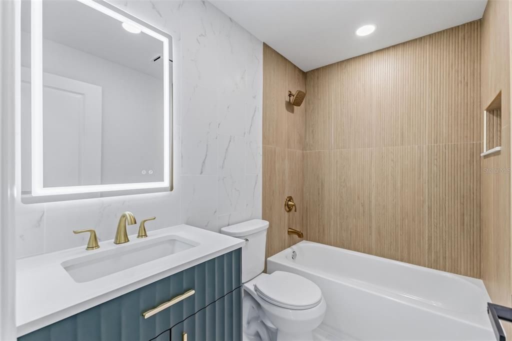 На продажу: $699,900 (4 спален, 2 ванн, 2078 Квадратных фут)