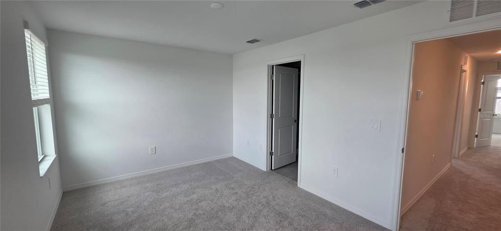 For Rent: $2,400 (3 beds, 2 baths, 1414 Square Feet)