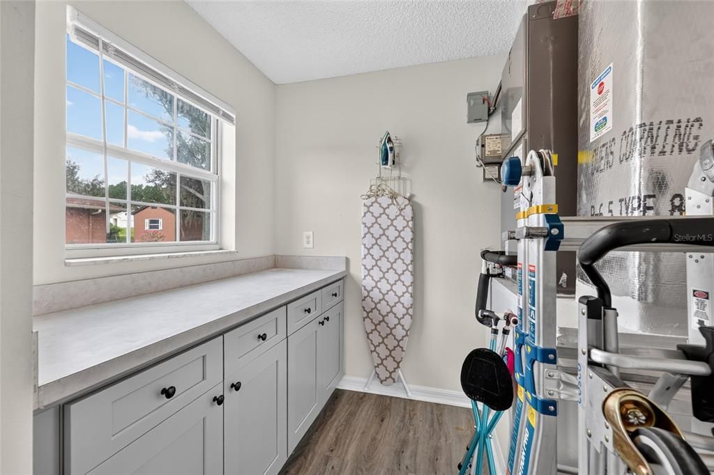 En Venta: $449,900 (4 camas, 2 baños, 2490 Pies cuadrados)