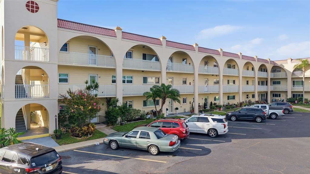 En Venta: $250,000 (2 camas, 2 baños, 1400 Pies cuadrados)