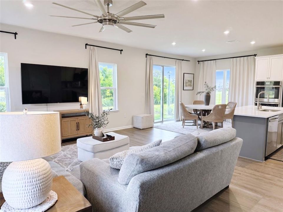 En Venta: $369,900 (3 camas, 2 baños, 1865 Pies cuadrados)