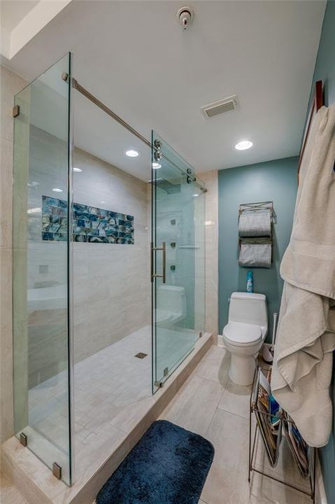 For Sale: $874,900 (3 beds, 3 baths, 2365 Square Feet)