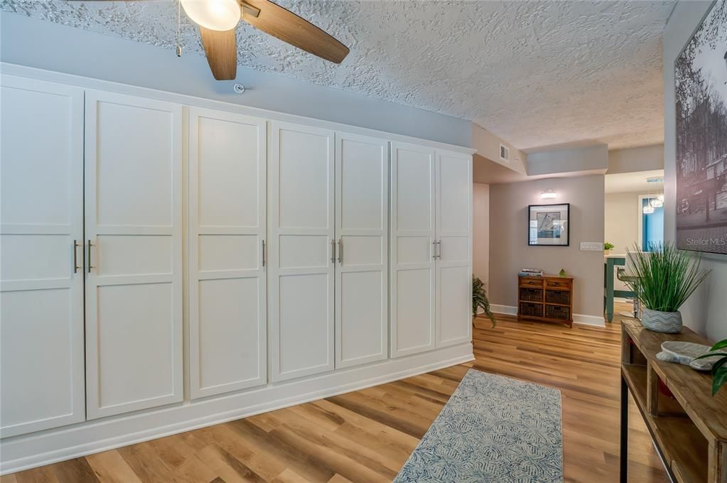 For Sale: $874,900 (3 beds, 3 baths, 2365 Square Feet)