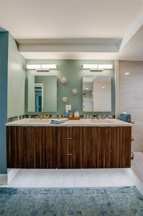 For Sale: $874,900 (3 beds, 3 baths, 2365 Square Feet)