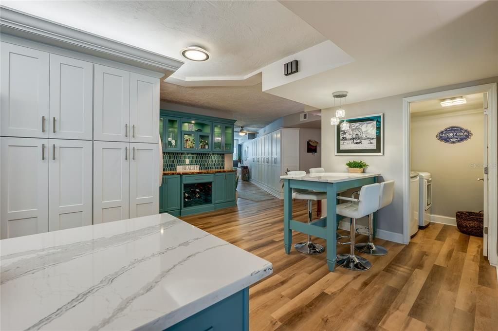 For Sale: $874,900 (3 beds, 3 baths, 2365 Square Feet)