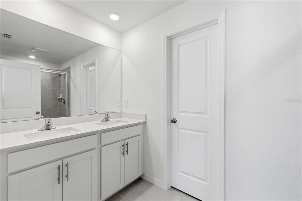 В аренду: $2,395 (3 спален, 2 ванн, 1405 Квадратных фут)