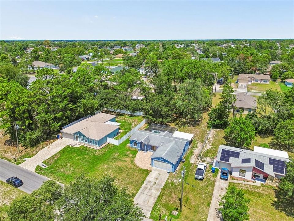 На продажу: $299,999 (3 спален, 2 ванн, 1407 Квадратных фут)