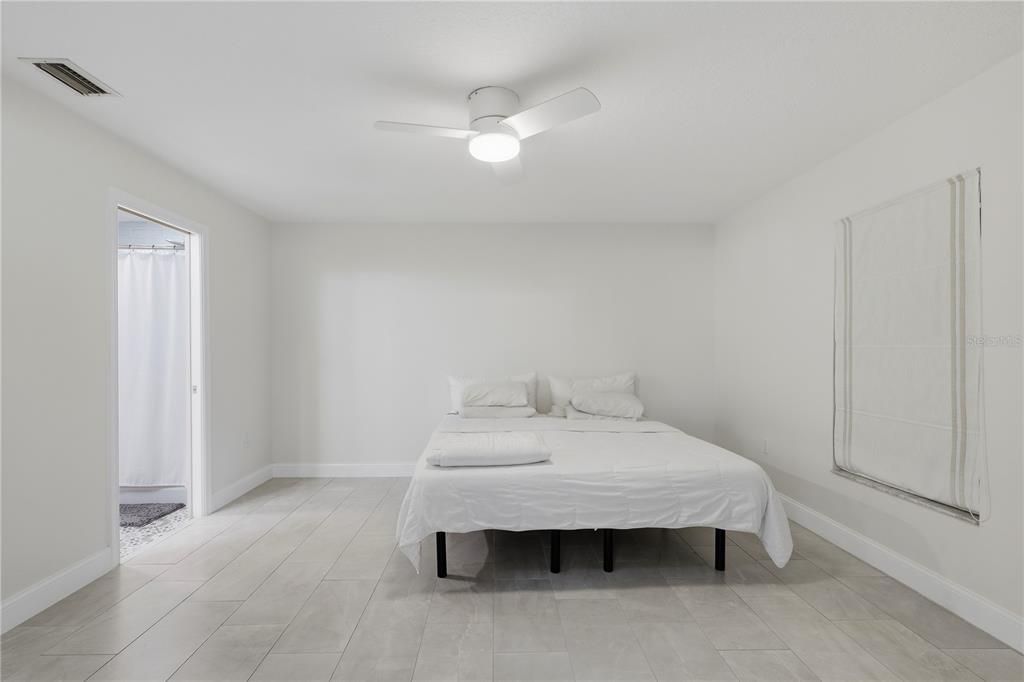 En Venta: $348,750 (3 camas, 2 baños, 1384 Pies cuadrados)