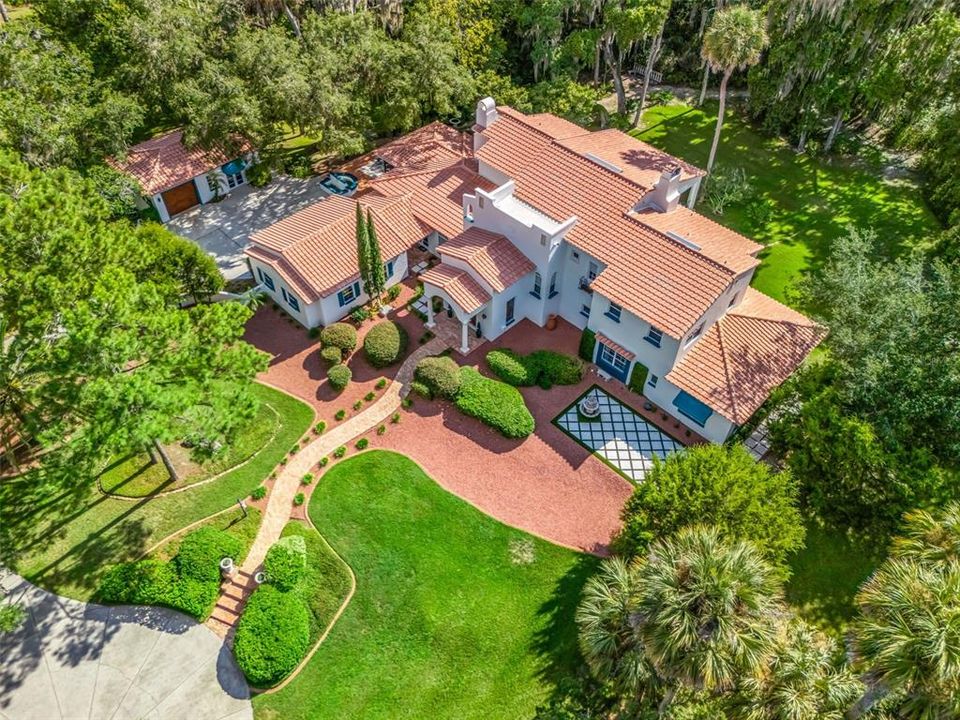 For Sale: $1,350,000 (4 beds, 5 baths, 5390 Square Feet)