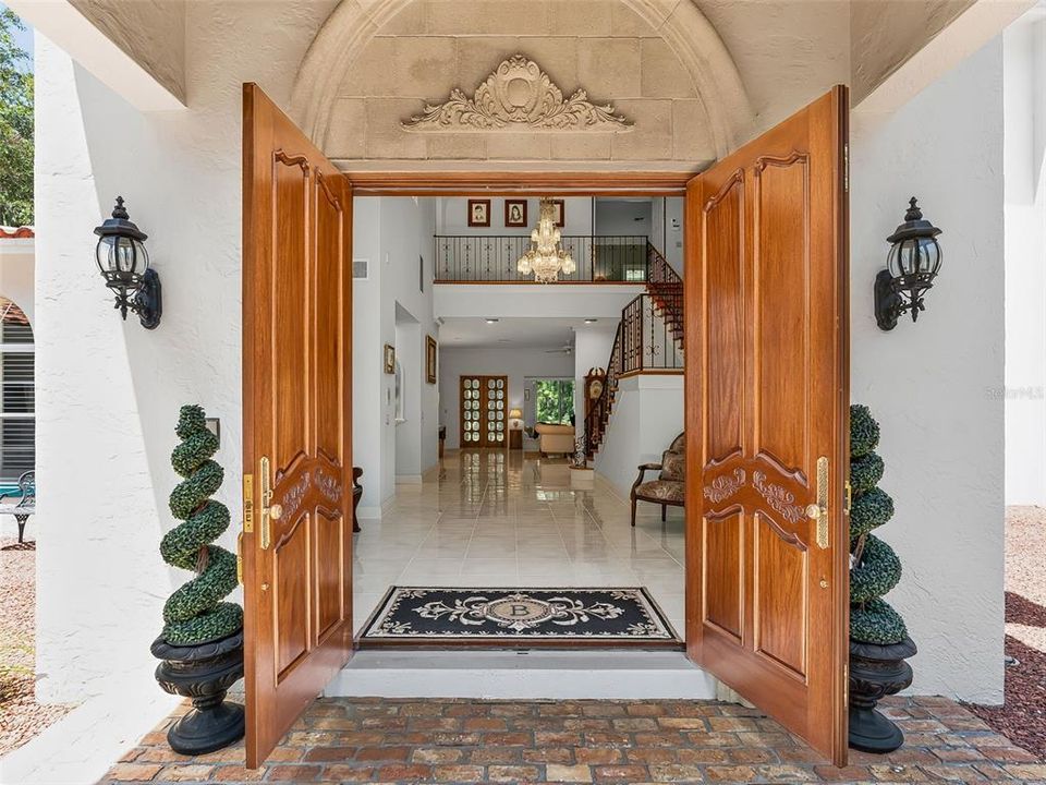 For Sale: $1,350,000 (4 beds, 5 baths, 5390 Square Feet)
