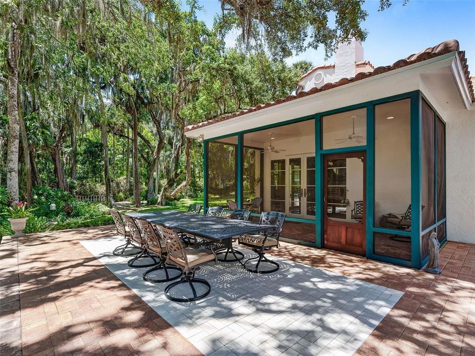 For Sale: $1,350,000 (4 beds, 5 baths, 5390 Square Feet)