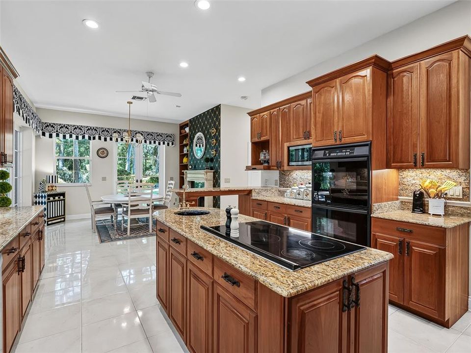 For Sale: $1,350,000 (4 beds, 5 baths, 5390 Square Feet)