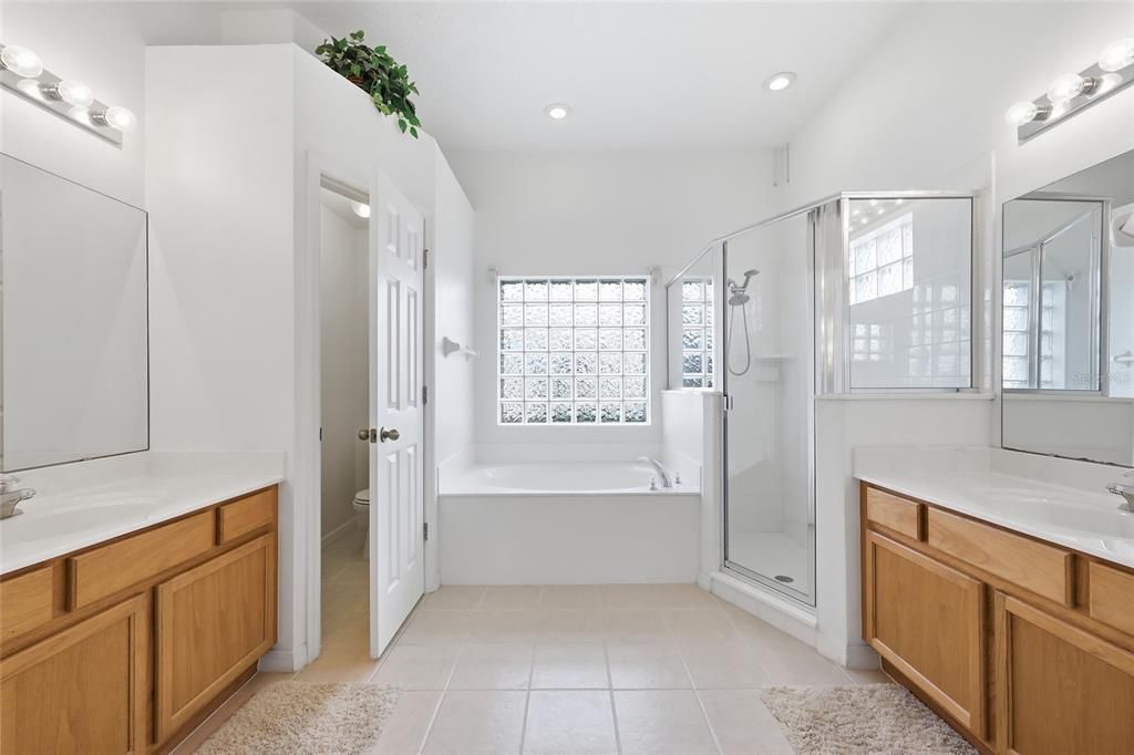 En Venta: $449,990 (6 camas, 4 baños, 2942 Pies cuadrados)