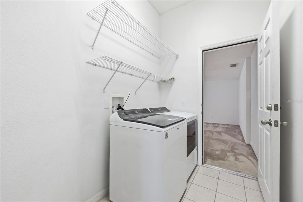 En Venta: $449,990 (6 camas, 4 baños, 2942 Pies cuadrados)