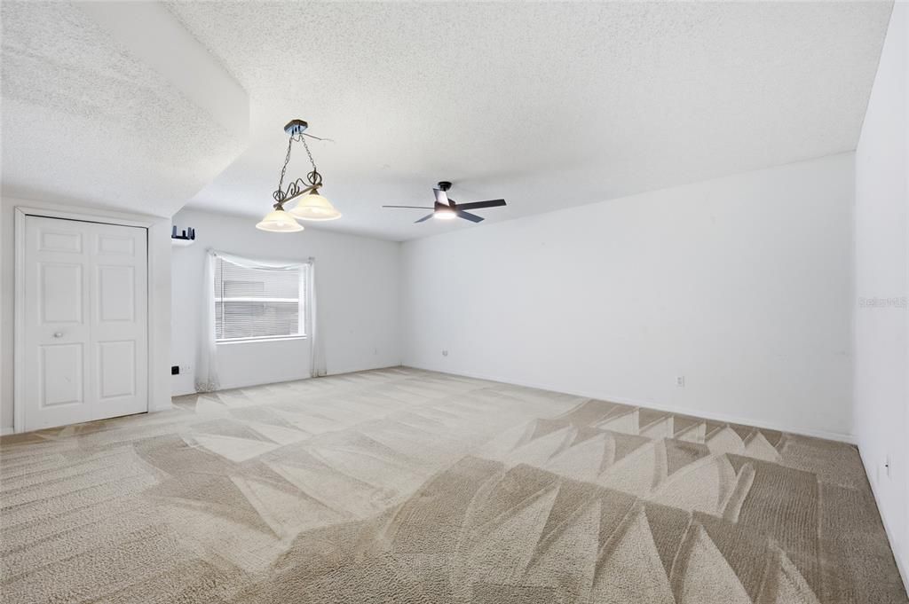 En Venta: $449,990 (6 camas, 4 baños, 2942 Pies cuadrados)
