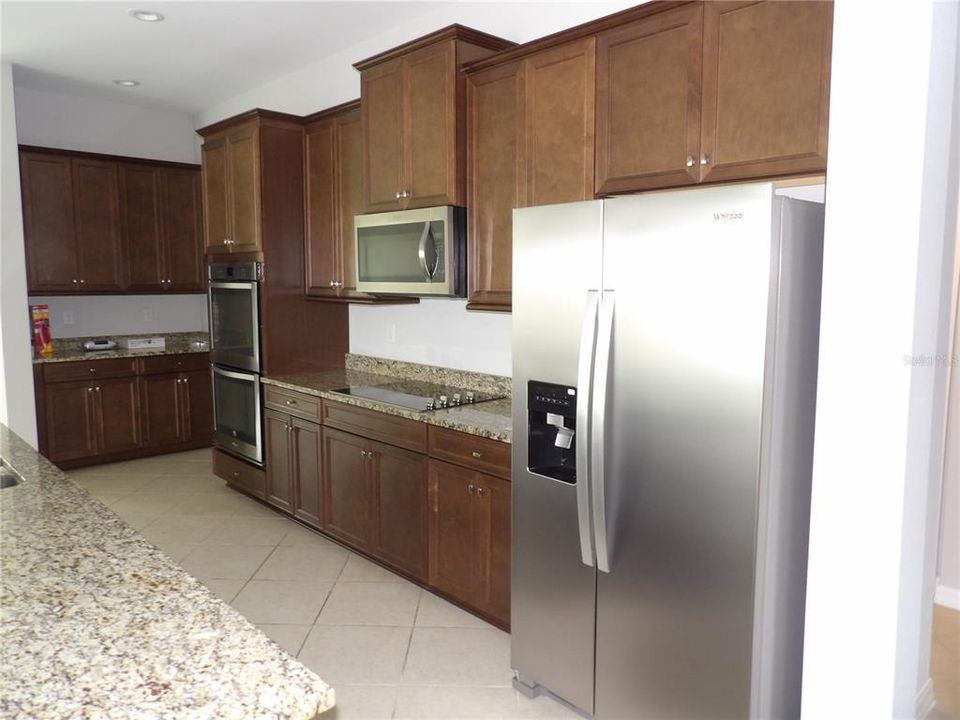 На продажу: $559,000 (4 спален, 3 ванн, 2826 Квадратных фут)