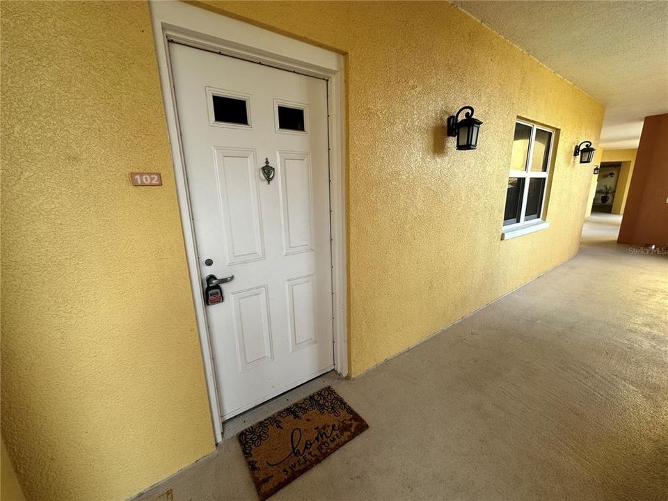 В аренду: $2,400 (2 спален, 2 ванн, 1758 Квадратных фут)