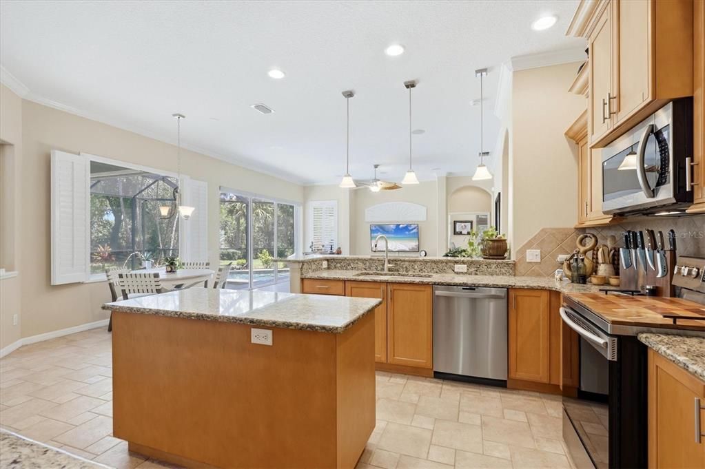 Active With Contract: $649,900 (4 beds, 3 baths, 2608 Square Feet)