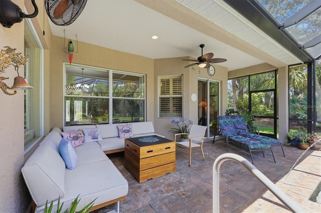 Active With Contract: $649,900 (4 beds, 3 baths, 2608 Square Feet)