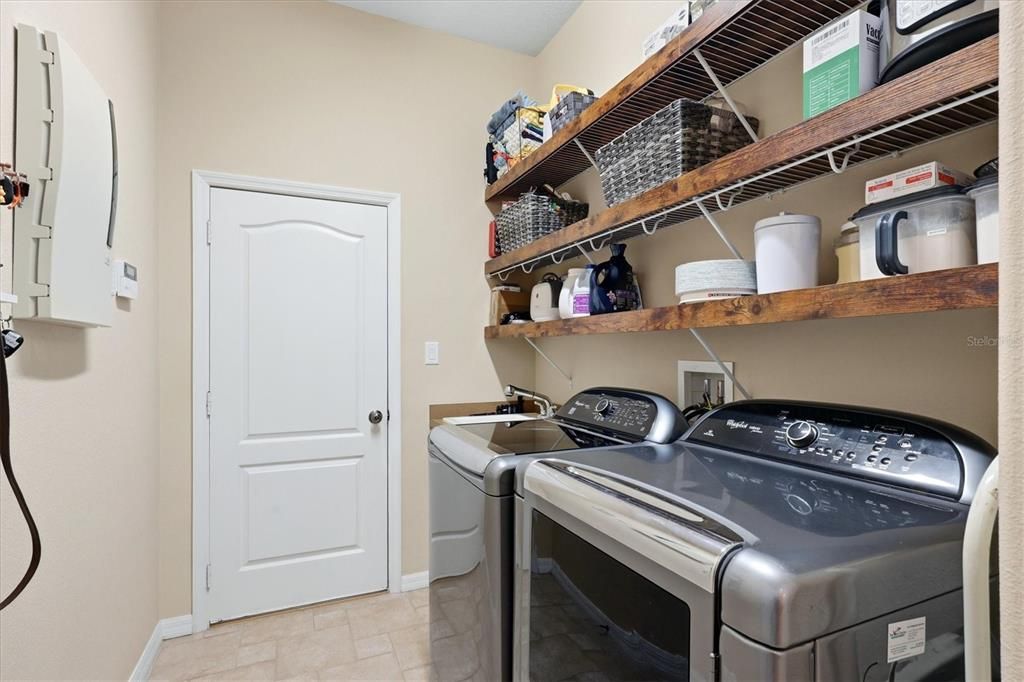 Active With Contract: $649,900 (4 beds, 3 baths, 2608 Square Feet)