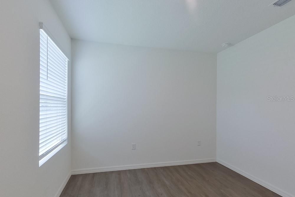 Под контрактом: $1,995 (3 спален, 2 ванн, 1504 Квадратных фут)