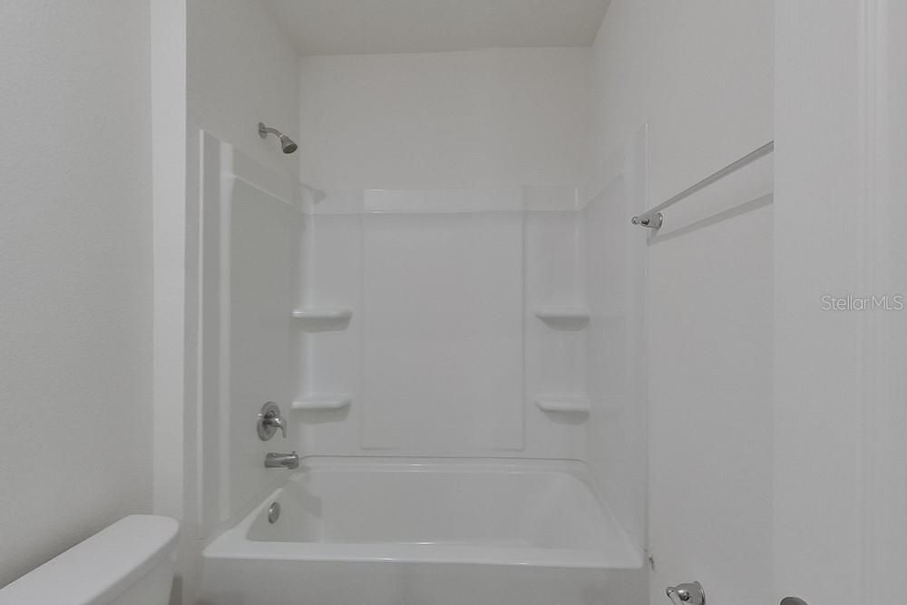 Под контрактом: $1,995 (3 спален, 2 ванн, 1504 Квадратных фут)