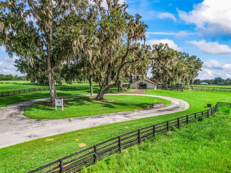 待售: $849,000 (18.43 acres)